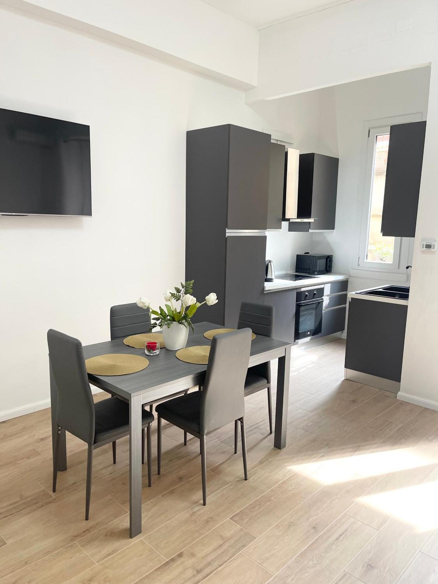 밀라노 Ampio Bilocale Zona Navigli 아파트 외부 사진