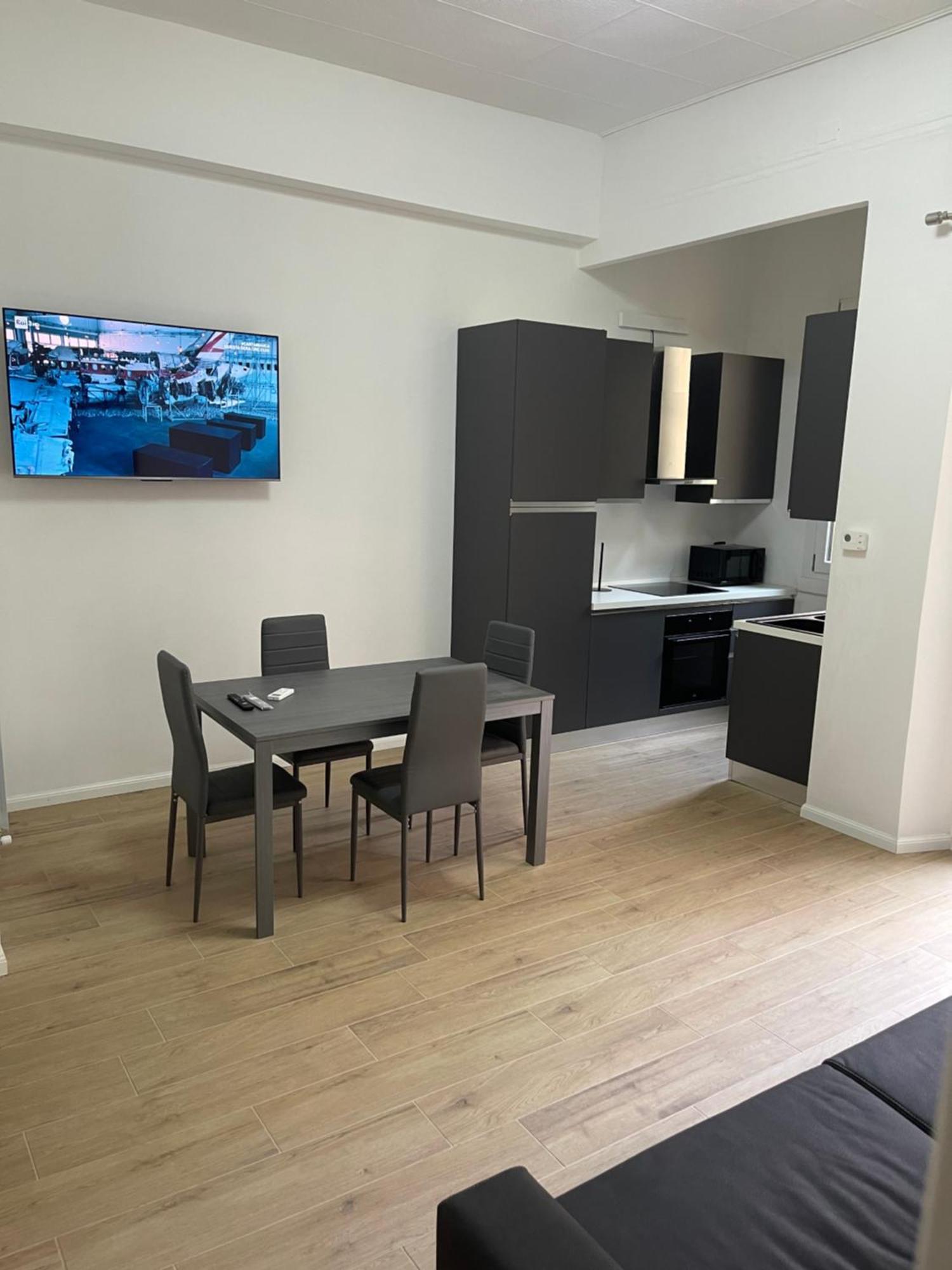 밀라노 Ampio Bilocale Zona Navigli 아파트 외부 사진
